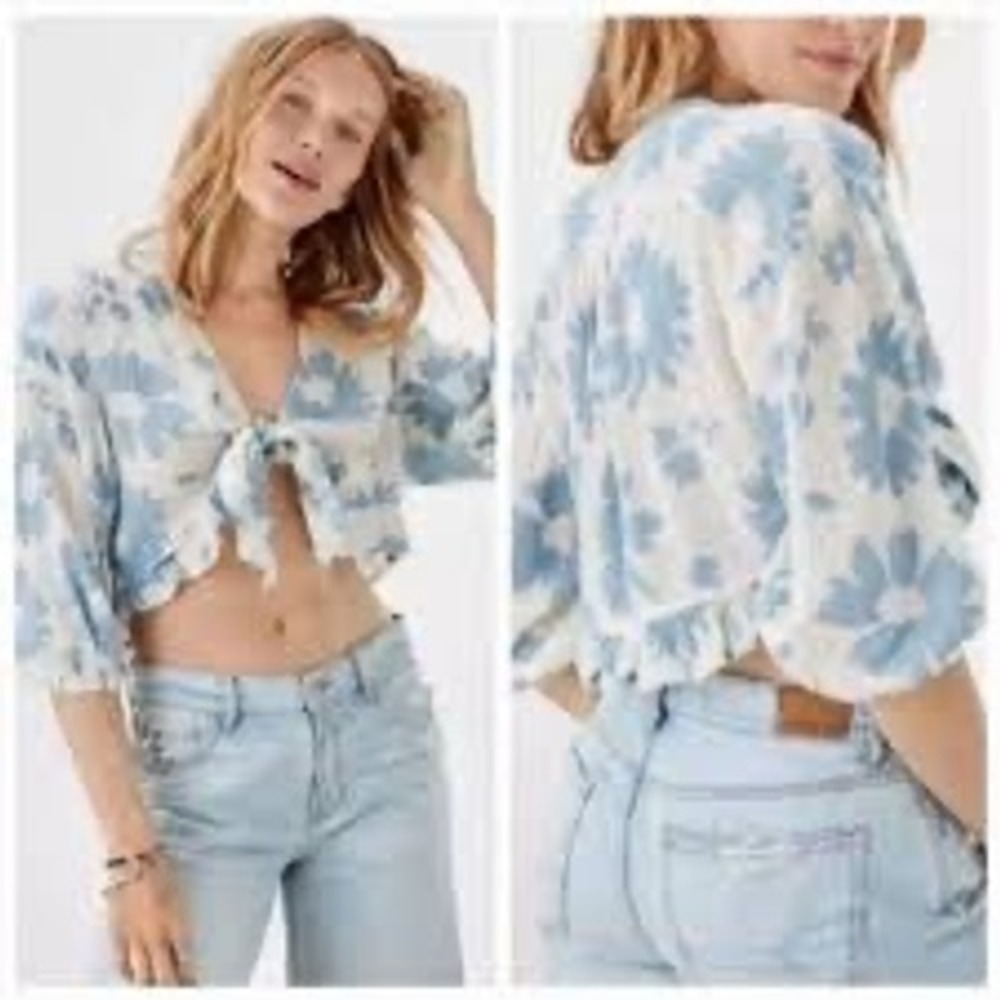 American Eagle Blue Floral Tie Front Crop Top Ruffle Blouse Small NWT 035-2351